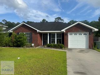 213 Augusta Way, Hinesville, GA 31313