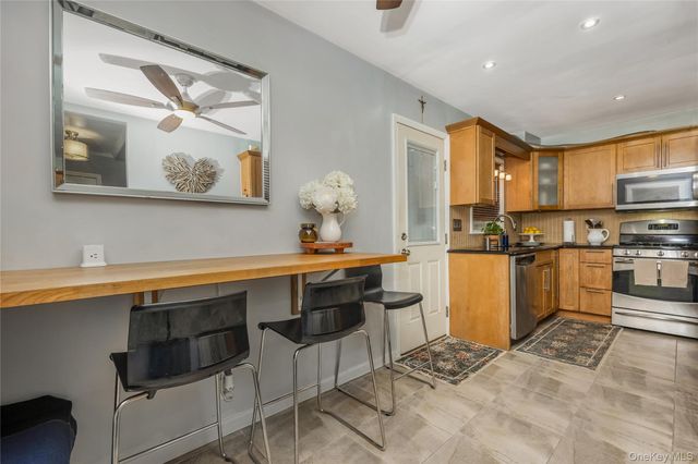 204 Franklin Avenue, Malverne, NY 11565