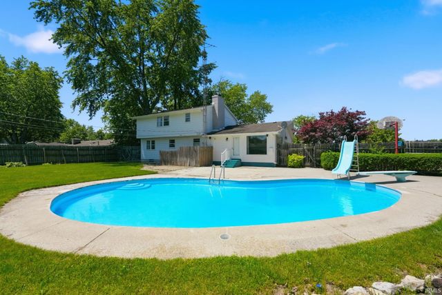 1225 Stogdill Road, Bluffton, IN 46714