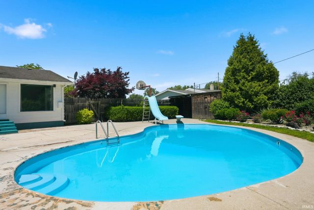 1225 Stogdill Road, Bluffton, IN 46714