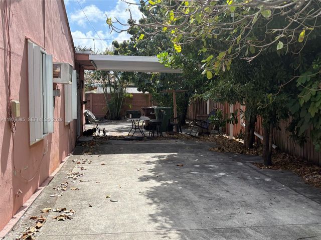 740 NE 4th Pl, Hialeah, FL 33010