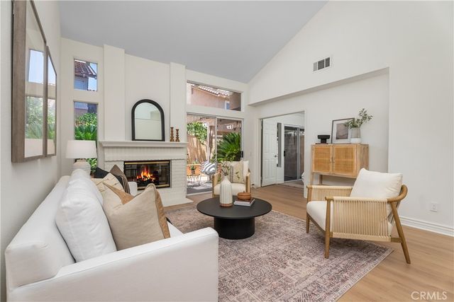 13367 Calle Antequera, Tustin, CA 92782
