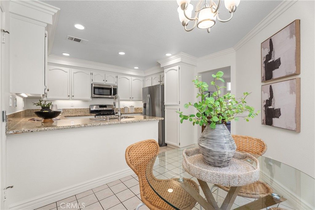 Image 13 of property listing at 13367 Calle Antequera, Tustin, CA 92782