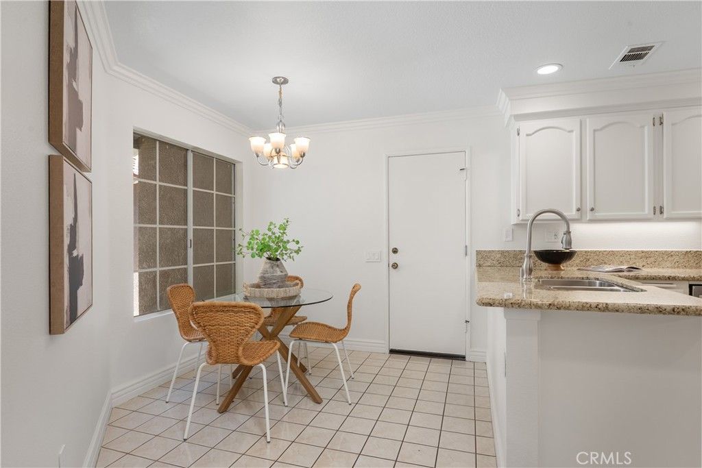Image 14 of property listing at 13367 Calle Antequera, Tustin, CA 92782