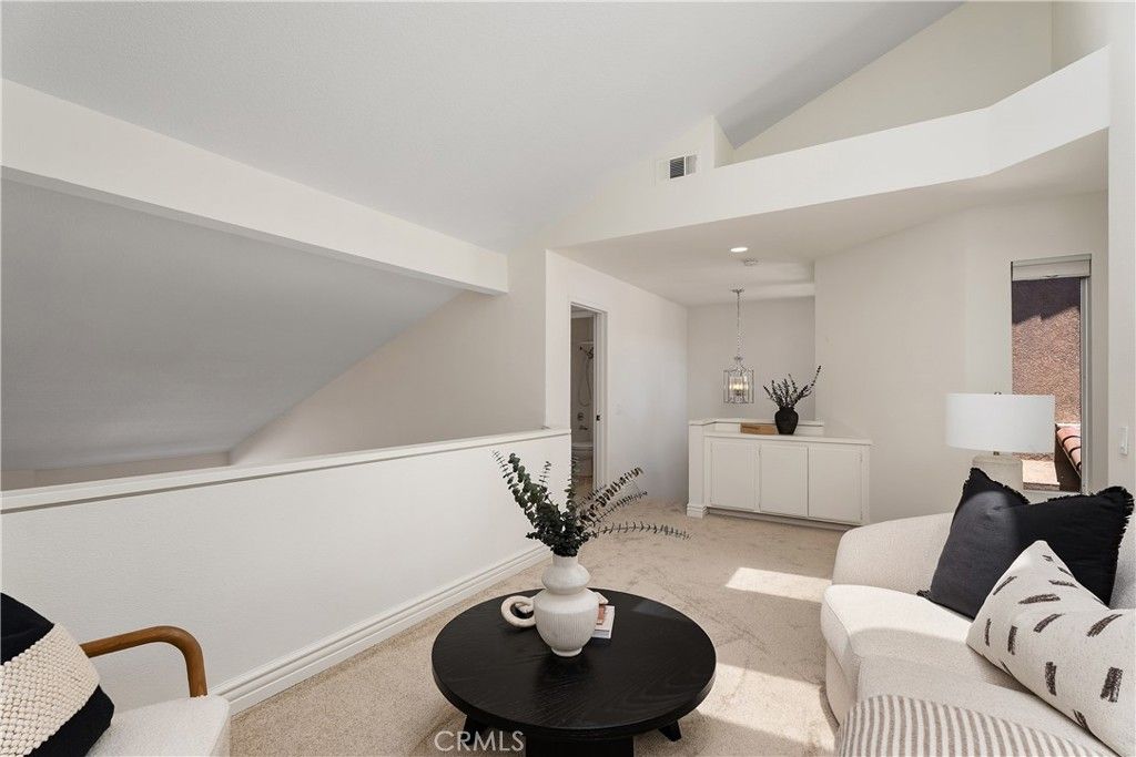 Image 19 of property listing at 13367 Calle Antequera, Tustin, CA 92782