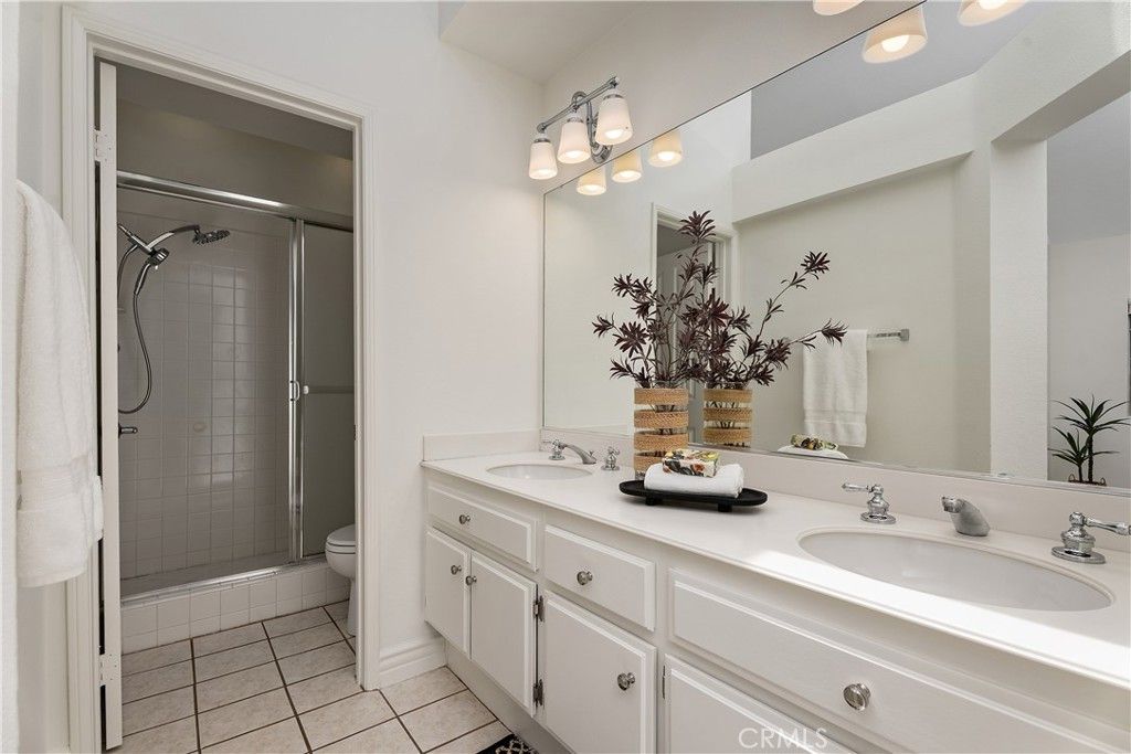 Image 23 of property listing at 13367 Calle Antequera, Tustin, CA 92782