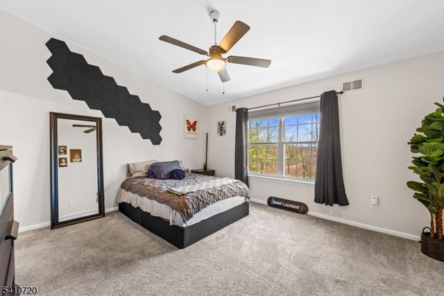 67 Brookside Ln, Mount Arlington Boro, NJ 07856