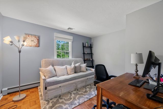 103 Cranberry Dr, Halifax, MA 02338
