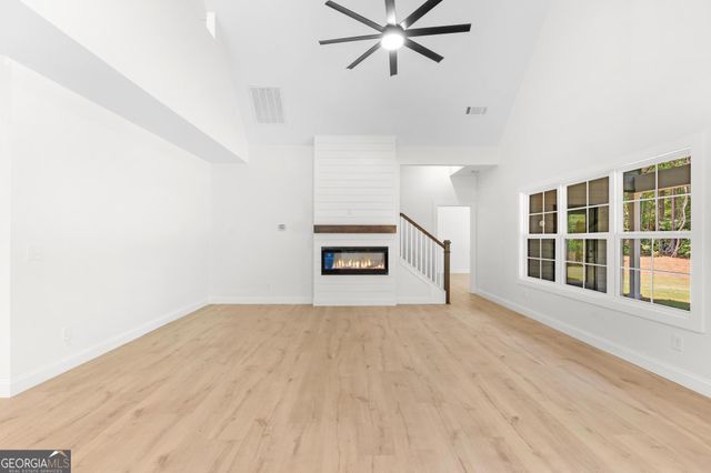 502 Martin Mill Road, Moreland, GA 30259