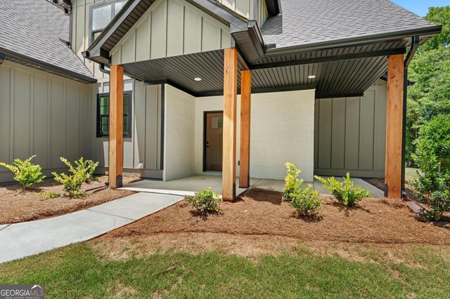 502 Martin Mill Road, Moreland, GA 30259