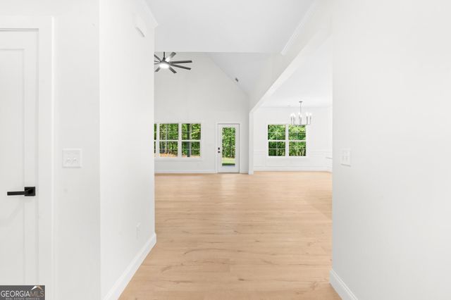 502 Martin Mill Road, Moreland, GA 30259