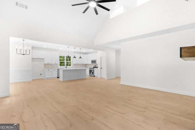 502 Martin Mill Road, Moreland, GA 30259