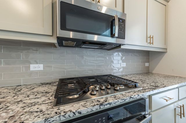 2812 Sebring CIR, Austin, TX 78747