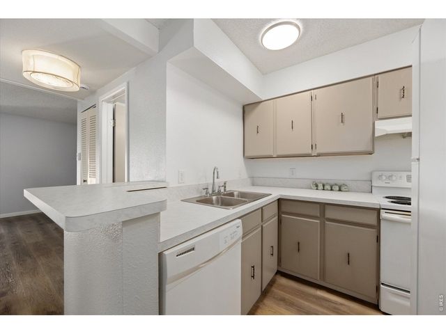 1705 Heatheridge Rd L-105, Fort Collins, CO 80526