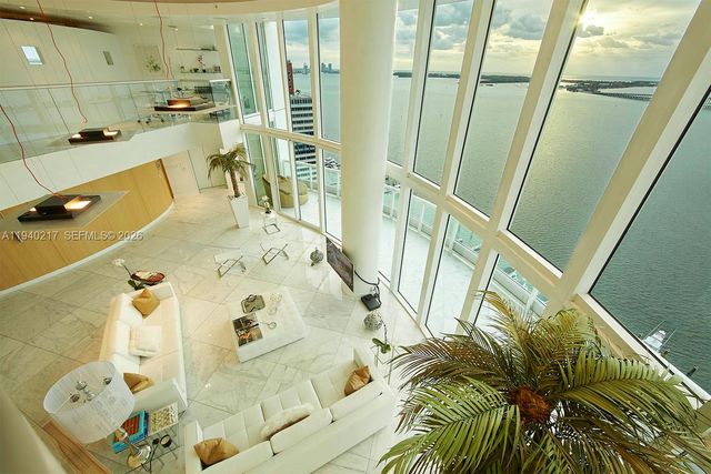 1643 Brickell Ave 2902, Miami, FL 33129