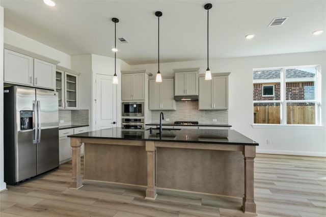 351 Afton June Drive, Rosenberg, TX 77471