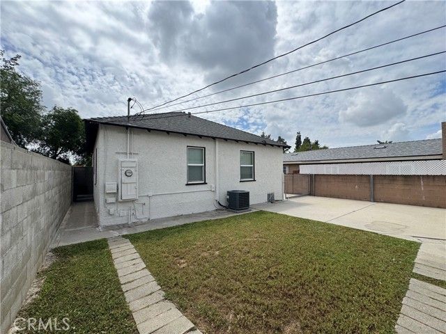 863 N Workman Street, San Fernando, CA 91340