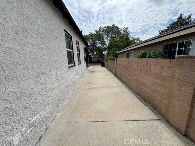 863 N Workman Street, San Fernando, CA 91340