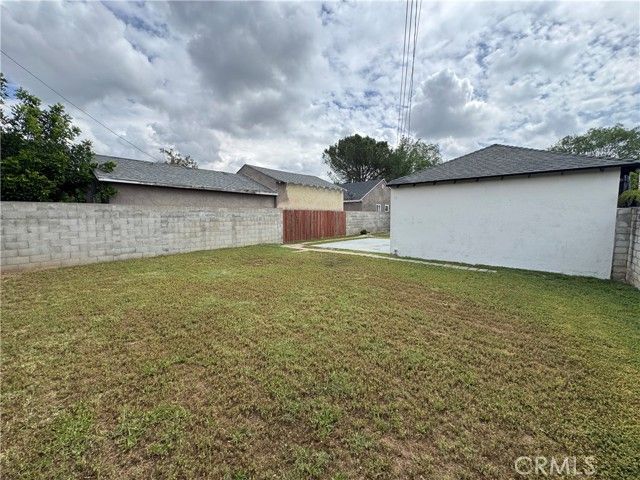 863 N Workman Street, San Fernando, CA 91340