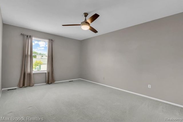273 Inlet Court, Walled Lake, MI 48390
