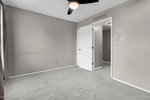 273 Inlet Court, Walled Lake, MI 48390