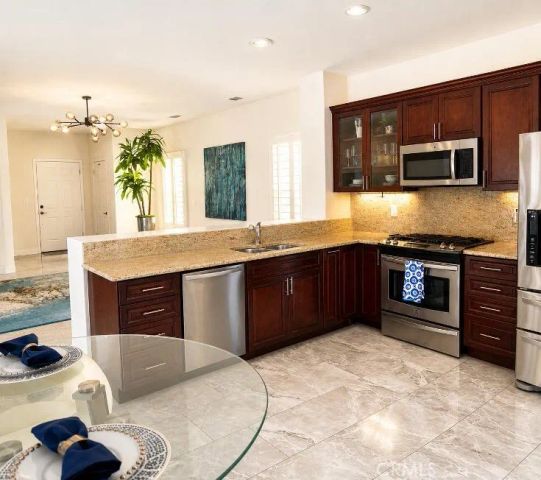 78582 Hampshire, Palm Desert, CA 92211