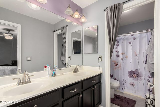 40725 N CAPITAL Court, Anthem, AZ 85086