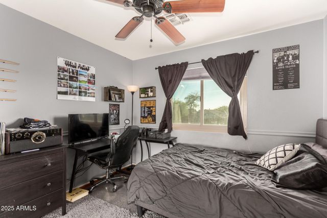 40725 N CAPITAL Court, Anthem, AZ 85086