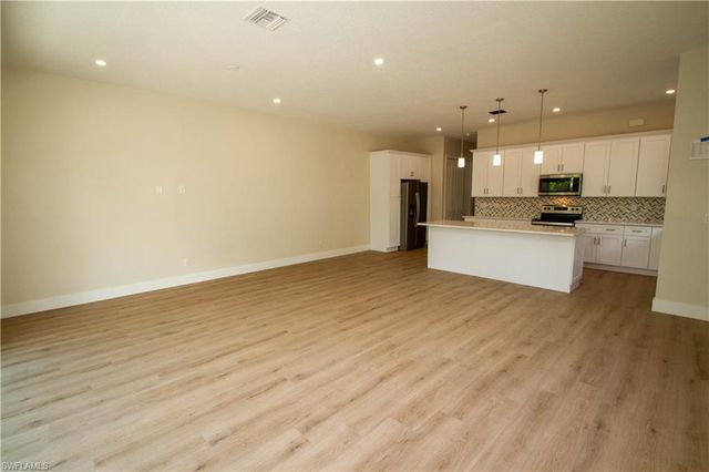 5826 Jasper Way # 101, Naples, FL 34112