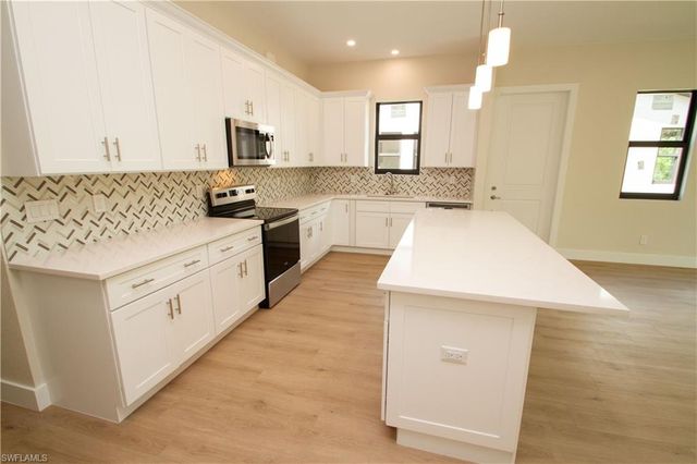 5826 Jasper Way # 101, Naples, FL 34112