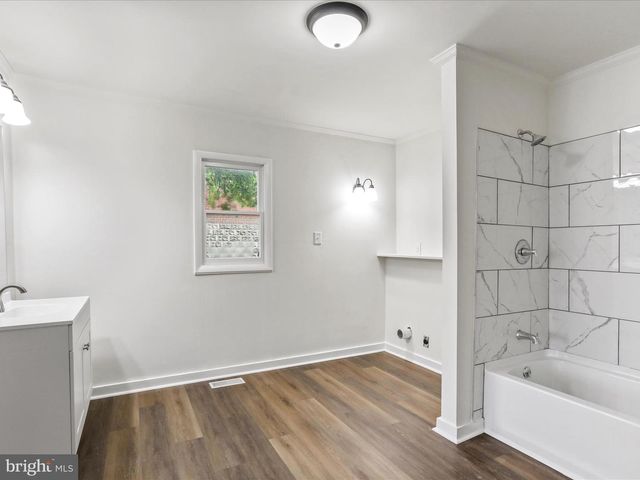 487 PORTER AVE, Martinsburg, WV 25401