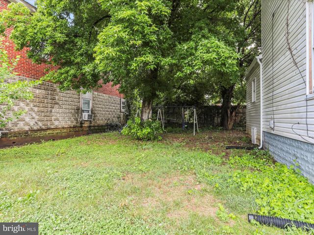 487 PORTER AVE, Martinsburg, WV 25401