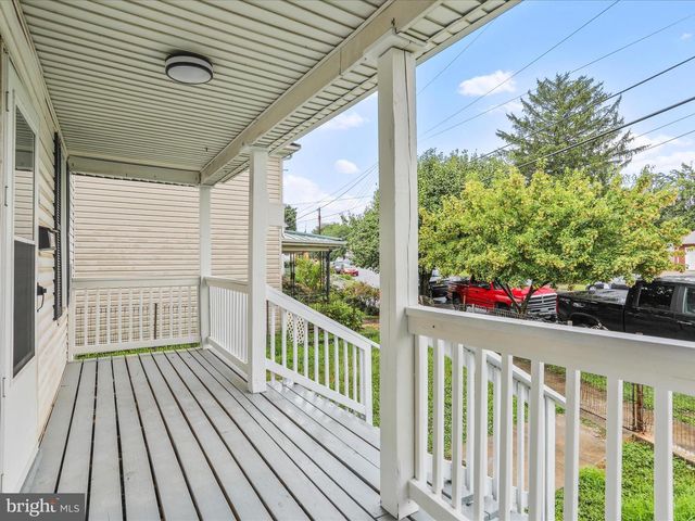 487 PORTER AVE, Martinsburg, WV 25401