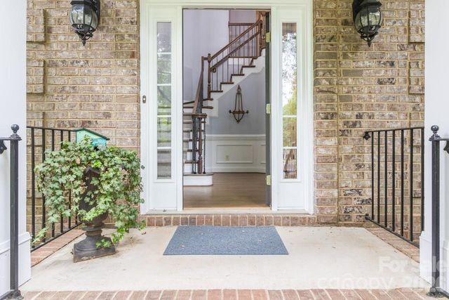 4415 Everclear Court, Charlotte, NC 28216