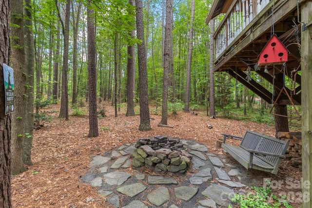 4415 Everclear Court, Charlotte, NC 28216