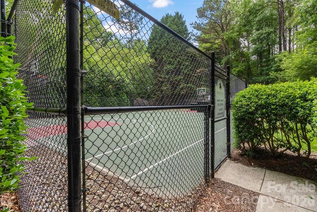 4415 Everclear Court, Charlotte, NC 28216