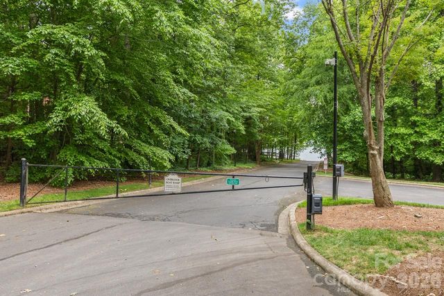 4415 Everclear Court, Charlotte, NC 28216