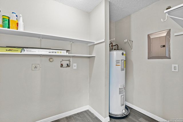 430 S Acme Rd, San Antonio, TX 78237