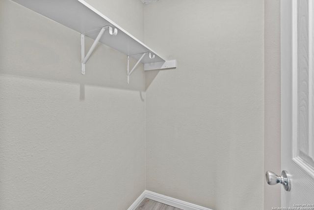 430 S Acme Rd, San Antonio, TX 78237