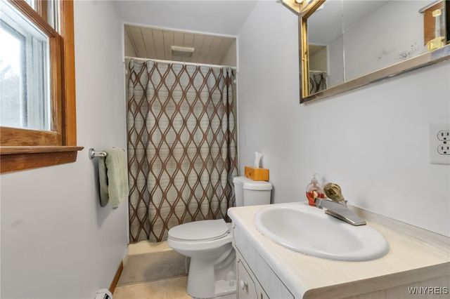 34 Broadway Street, Oakfield, NY 14125