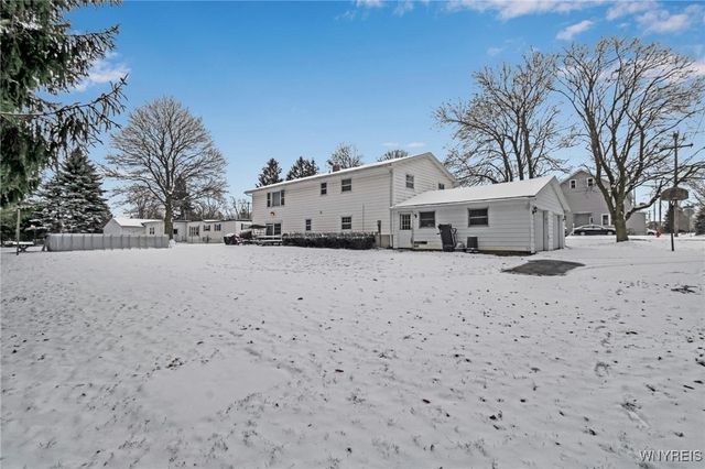 34 Broadway Street, Oakfield, NY 14125