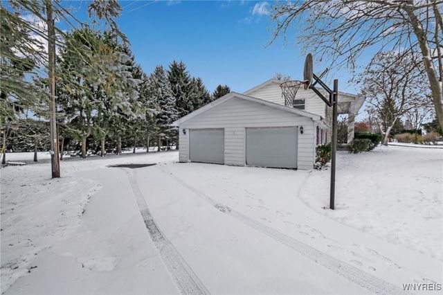 34 Broadway Street, Oakfield, NY 14125