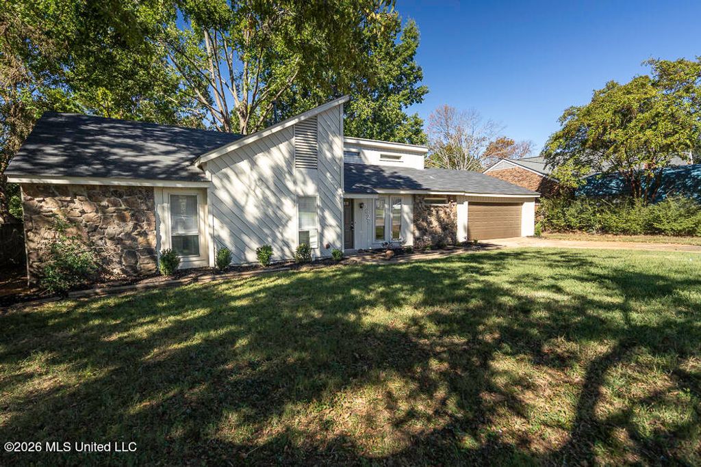 5629 Ridgetop Drive, Horn Lake, MS 38637 — exterior