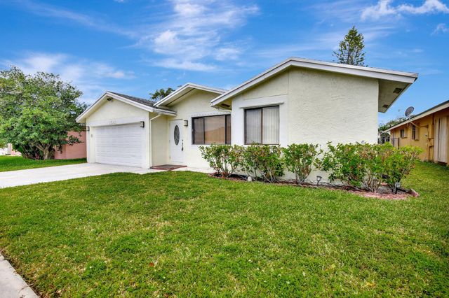 1541 SW 102nd Terrace, Davie, FL 33324