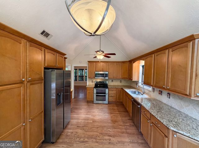 4958 Scotts Creek Trail, Peachtree Cor, GA 30096