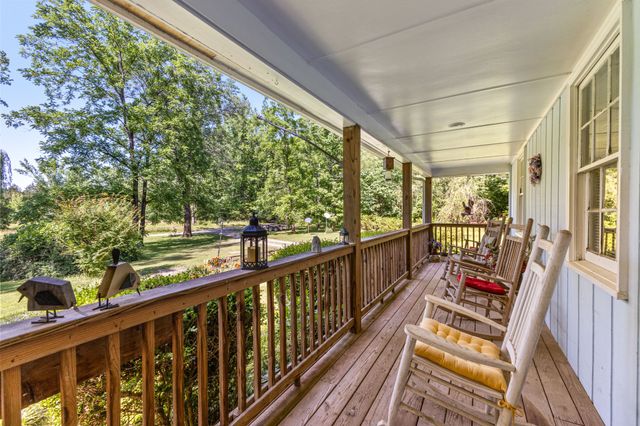 1611 Harpeth Xing, Ashland City, TN 37015