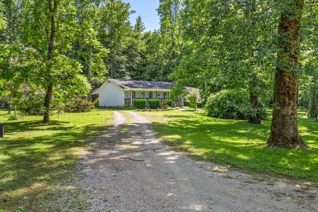 1611 Harpeth Xing, Ashland City, TN 37015