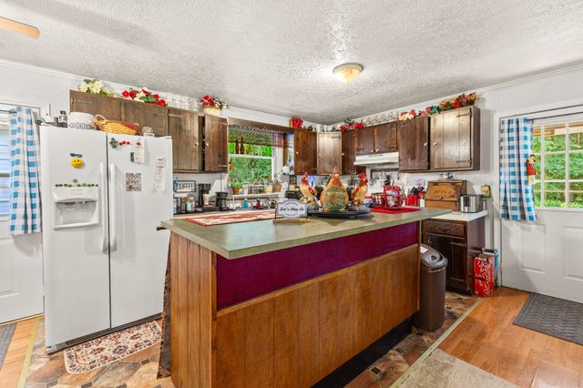 1611 Harpeth Xing, Ashland City, TN 37015