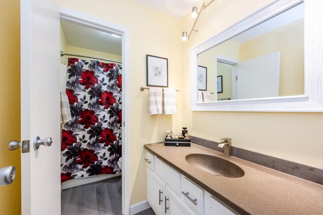 2513 Bristol Terrace, St. Joseph Twp, MI 49085