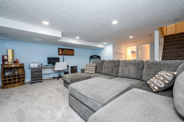 2513 Bristol Terrace, St. Joseph Twp, MI 49085